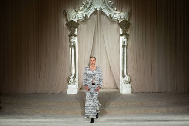 PFW Chanel Runway AM A model walks the runway during the Chanel Haute Couture Fall Winter 2025 2026 show as part of Paris Fashion Week in Paris, France on July 08, 2025. Photo by Aurore Marechal ABACAPRESS.COM Paris France  Copyright: xMarechalxAurore ABACAx