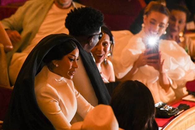 PFW - Cardi B st Stephane Rolland Runway in Paris FA American rapper Cardi B attends the runway for a collection by Stephane Rolland as part of Paris Fashion Week at the Theatre of the Champs-Elysees in Paris, on July 8, 2025. Photo by Firas Abdullah ABACAPRESS.COM Paris Ile-de-France France  Copyright: xAbdullahxFiras ABACAx