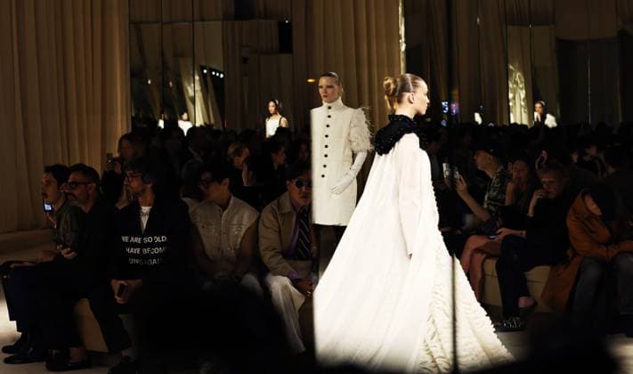 (250708) -- PARIS, July 8, 2025 -- Models present creations from the haute couture Fall-Winter 2025 2026 collections by French fashion house Chanel during the Paris Haute Couture Week, in Paris, France, on July 8, 2025. ) FRANCE-PARIS-HAUTE COUTURE WEEK-CHANEL GaoxJing 