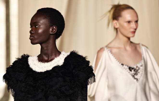 (250708) -- PARIS, July 8, 2025 -- Models present creations from the haute couture Fall-Winter 2025 2026 collections by French fashion house Chanel during the Paris Haute Couture Week, in Paris, France, on July 8, 2025. ) FRANCE-PARIS-HAUTE COUTURE WEEK-CHANEL GaoxJing 