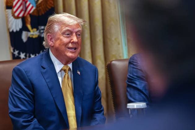 News Themen der Woche KW28 July 8, 2025, Washington, District Of Columbia, USA: United States President Donald J Trump participates in a Cabinet Meeting in the Cabinet Room of the White House in Washington, DC, US, on Tuesday, July 8, 2025. Issues on the table include trade and ongoing wars Washington USA - ZUMAs152 20250708_faa_s152_012 Copyright: xAaronxSchwartzx-xPoolxviaxCNPx