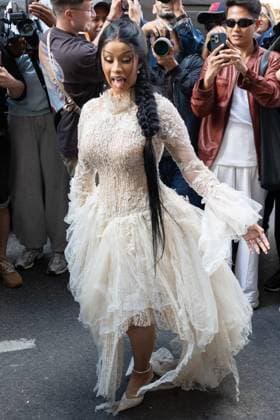 PFW ASHI Outside Arrivals NB Cardi B arriving at the ASHI show as part of Haute Couture Fashion Week on July 08, 2025 in Paris, France. Photo by Nasser Berzane ABACAPRESS.COM Paris France  Copyright: xBerzanexNasser ABACAx