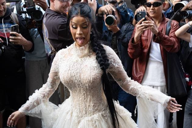 PFW ASHI Outside Arrivals NB Cardi B arriving at the ASHI show as part of Haute Couture Fashion Week on July 08, 2025 in Paris, France. Photo by Nasser Berzane ABACAPRESS.COM Paris France  Copyright: xBerzanexNasser ABACAx