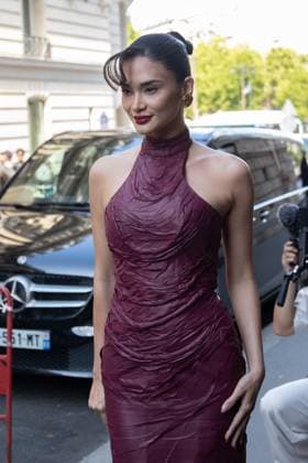 PFW ASHI Outside Arrivals NB Pia Wurtzbach arriving at the ASHI show as part of Haute Couture Fashion Week on July 08, 2025 in Paris, France. Photo by Nasser Berzane ABACAPRESS.COM Paris France  Copyright: xBerzanexNasser ABACAx