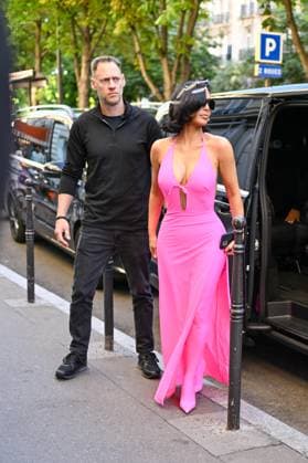 Kim Kardashian arrives for her Balenciaga fitting as part of the Paris Fashion Week, in Paris, France, on July 8th 2025, Kim turns heads in a stunning pink dress Yehiel Chekroune Bestimage Kim Kardashian was spotted arriving for her Balenciaga fitting in Paris, turning heads in a stunning pink dress, as part of the Paris Fashion Week, in Paris, France, on July 5th 2025 Paris France  Copyright: xYehielxChekrounex xBestimagexYehielxChekrounex xBestimagex