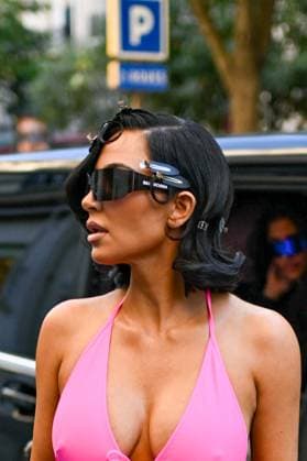 Kim Kardashian arrives for her Balenciaga fitting as part of the Paris Fashion Week, in Paris, France, on July 8th 2025, Kim turns heads in a stunning pink dress Yehiel Chekroune Bestimage Kim Kardashian was spotted arriving for her Balenciaga fitting in Paris, turning heads in a stunning pink dress, as part of the Paris Fashion Week, in Paris, France, on July 5th 2025 Paris France  Copyright: xYehielxChekrounex xBestimagexYehielxChekrounex xBestimagex