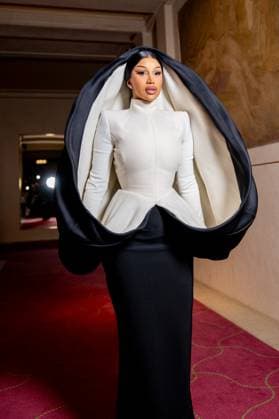 Cardi B attending the Stéphane Rolland Fall Winter 2025 2026 Haute Couture Collection show during Paris Fashion Week PFW at the Théâtre des Champs Élysées in Paris, France, on July 8, 2025 Pierre Perusseau Bestimage Celebs attending the Stéphane Rolland Fall Winter 2025 2026 Haute Couture Collection show during Paris Fashion Week PFW at the Théâtre des Champs Élysées in Paris, France, on July 8, 2025 Paris France  Copyright: xTizianoxDaxSilvax-xPierrexPerusseaux xBestimagexTizianoxDaxSilvax-xPierrexPerusseaux xBestimagex
