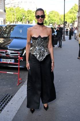 PFW Ashi Studio Outside Arrivals Chiara Ferragni arriving at the Ashi Studio show as part of Haute Couture Fashion Week in Paris, France on July, 8, 2025. Photo by Julien Reynaud APS-Medias ABACAPRESS.COM Paris France  Copyright: xReynaudxJulien APS-Medias ABACAx