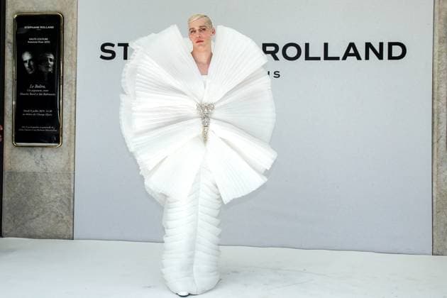 Guest at the photocall at the Stéphane Rolland Fall Winter 2025 2026 Haute Couture Collection show during Paris Fashion Week PFW at the Théâtre des Champs Élysées in Paris, France, on July 8, 2025 Bertrand Rindoff Bestimage Photocall at the Stéphane Rolland Fall Winter 2025 2026 Haute Couture Collection show during Paris Fashion Week PFW at the Théâtre des Champs Élysées in Paris, France, on July 8, 2025 Paris France  Copyright: xBERTRANDxRINDOFFxPETROFFx xBESTIMAGExBERTRANDxRINDOFFxPETROFFx xBESTIMAGEx