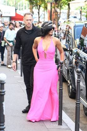 PFW - Kim Kardashian Fits A Flashy Pink Outfit At Balenciaga - Paris Kim Kardashian fits a flashy pink outfit at Balenciaga, during the Paris Fashion Week in Paris, France, on July 8, 2025. Photo by Florian Poitout ABACAPRESS.COM Paris France  Copyright: xPoitoutxFlorian ABACAx