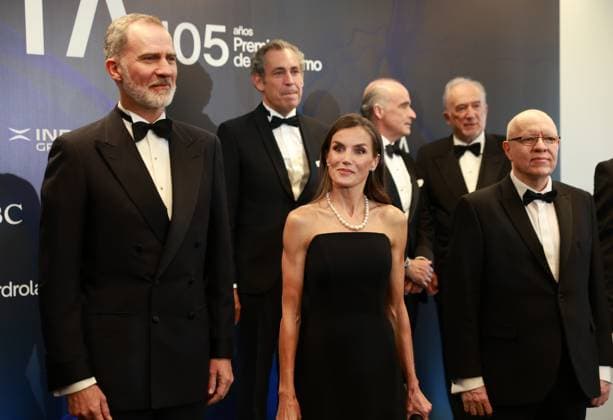 The King and Queen of Spain preside over the presentation of the 105th edition of the ABC Mariano de Cavia, Luca de Tena and Mingote Journalism Awards King Felipe and Queen Letizia attend the presentation of the ABC Mariano de Cavia, Luca de Tena and Mingote Journalism Awards, on July 8, 2025, in Madrid Spain In this edition of the ABC Journalism Awards, Mariano de Cavia to Jorge Fernández Díaz, Luca de Tena to Carlos Alsina and Mingote to Txema Rodríguez PERIODISM AWARDS GENTE José Madrid Madrid Spain  Copyright: xJosÃ xRuizx 6847293