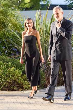 July 8, 2025, Madrid, Madrid, Spain: KING FELIPE VI of Spain and QUEEN LETIZIA of Spain attend the Luca de Tena , Mariano de Cavia and Mingote journalism awards 2025 at the ABC Madrid Spain - ZUMAc260 20250708_zep_c260_002 Copyright: xMikexChicorrox