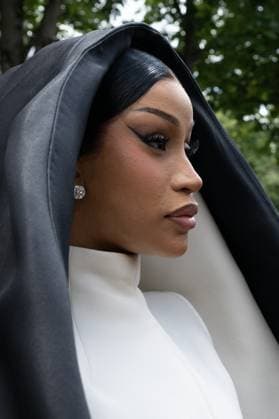 PFW - Stephane Rolland Outside Arrivals Cardi B attends the Stéphane Rolland Haute Couture Fall Winter 2025 2026 show as part of Paris Fashion Week on July 08, 2025 in Paris, France. Photo by Laurent Zabulon ABACAPRESS.COM Paris France  Copyright: xZabulonxLaurent ABACAx