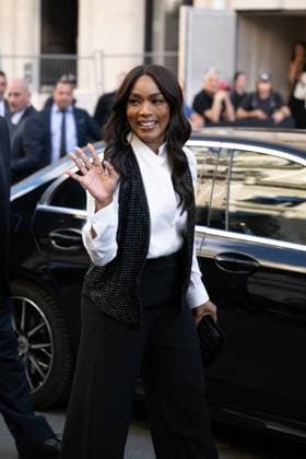 PFW - Georgio Armani Outside Arrivals Angela Bassett attends the Georgio Armani Haute Couture Fall Winter 2025 2026 show as part of Paris Fashion Week on July 08, 2025 in Paris, France. Photo by Laurent Zabulon ABACAPRESS.COM Paris France  Copyright: xZabulonxLaurent ABACAx