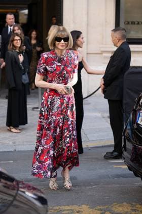 PFW - Georgio Armani Outside Arrivals Anna Wintour attends the Georgio Armani Haute Couture Fall Winter 2025 2026 show as part of Paris Fashion Week on July 08, 2025 in Paris, France. Photo by Laurent Zabulon ABACAPRESS.COM Paris France  Copyright: xZabulonxLaurent ABACAx