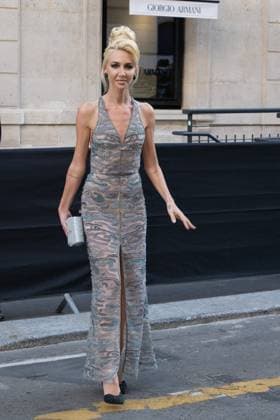 PFW - Georgio Armani Outside Arrivals Sabine Getty attends the Georgio Armani Haute Couture Fall Winter 2025 2026 show as part of Paris Fashion Week on July 08, 2025 in Paris, France. Photo by Laurent Zabulon ABACAPRESS.COM Paris France  Copyright: xZabulonxLaurent ABACAx