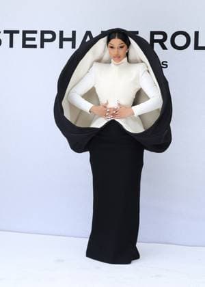 Cardi B Arrivals at the Stéphane Rolland Fall Winter 2025 2026 Haute Couture Collection show during Paris Fashion Week PFW on July 8, 2025 Denis Guignebourg Bestimage Arrivals at the Stéphane Rolland Fall Winter 2025 2026 Haute Couture Collection show during Paris Fashion Week PFW on July 8, 2025 Paris France  Copyright: xDenisxGuignebourgx xBestimagexDenisxGuignebourgx xBestimagex