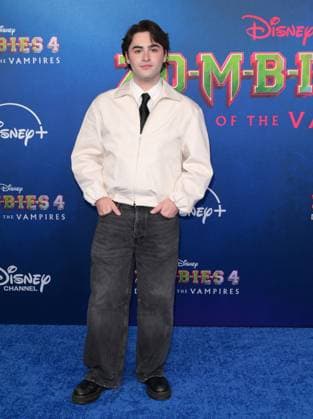 Zombies 4 Dawn of the Vampires Premiere - Los Angeles, USA LOS ANGELES, USA. July 08, 2025: Joshua Colley at the premiere for Disney s Zombies 4: Dawn of the Vampires . Los Angeles CA USA  Copyright: xPaulxSmith Featureflashx