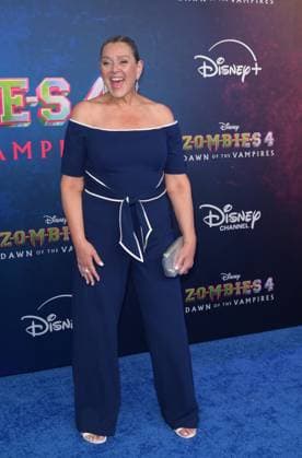 Zombies 4 Dawn of the Vampires Premiere - Los Angeles, USA LOS ANGELES, USA. July 08, 2025: Camryn Manheim at the premiere for Disney s Zombies 4: Dawn of the Vampires . Los Angeles CA USA  Copyright: xPaulxSmith Featureflashx