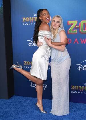 Zombies 4 Dawn of the Vampires Premiere - Los Angeles, USA LOS ANGELES, USA. July 08, 2025: Chandler Kinney & Meg Donnelly at the premiere for Disney s Zombies 4: Dawn of the Vampires . Los Angeles CA USA  Copyright: xPaulxSmith Featureflashx