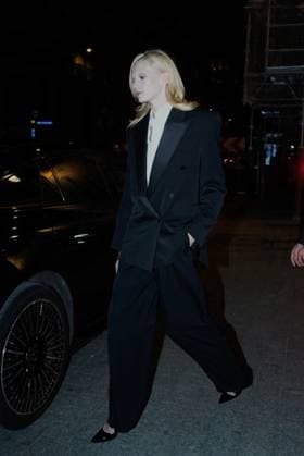Alex Consani leaving Yves Saint Laurents Le vestiaire des parfums dinner in Paris during Fashion Week on 8 July 2025 Jack Bussat Bestimage Yves Saint Laurent s Le vestiaire des parfums dinner in Paris during Fashion Week on 8 July 2025 Paris France  Copyright: xJackxBussatx xBestimagexJackxBussatx xBestimagex