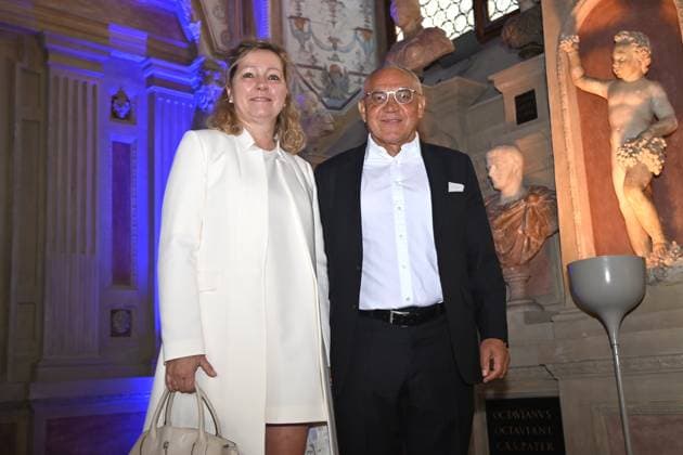 Felix MAGATH with his wife Nicola Award of the Bavarian Order of Merit in the Antiquariat of the Residenz in Munich on 09 07 2025