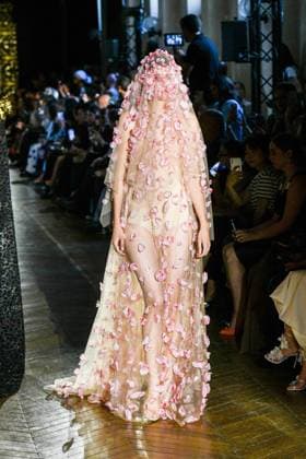PFW - Juana Martin Runway A model walks the runway during the Juana Martin Haute Couture Fall Winter 2025 2026 show as part of Paris Fashion Week on July 08, 2025 in Paris, France. Photo by Shootpix ABACAPRESS.COM Paris France  Copyright: xShootpix ABACAx