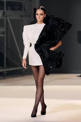 (250709) -- PARIS, July 9, 2025 -- A model presents a creation from the haute couture Fall-Winter 2025 2026 collections by Stephane Rolland during the Paris Haute Couture Week, in Paris, France, on July 8, 2025. ( Handout via Xinhua) FRANCE-PARIS-HAUTE COUTURE WEEK-STEPHANE ROLLAND MeetEurope 