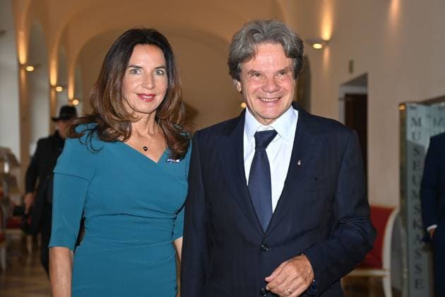 Michael KAEFER Gross Gastronomer , with his wife Clarissa, presentation of the Bavarian Order of Merit in the Antiquariat of the Residenz in Munich on 09 07 2025