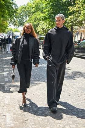 Justine Sky et Fai Khadra Arrivals and Exits of the Balenciaga Fall Winter 2025 2026 Haute Couture Collection show during Paris Fashion Week PFW , in Paris, France, on July 9, 2025 Yehiel Chekroune bestimage Arrivals and Exits of the Balenciaga Fall Winter 2025 2026 Haute Couture Collection show during Paris Fashion Week PFW , in Paris, France, on July 9, 2025 Yehiel Chekroune bestimage Paris France  Copyright: xYehielxChekrounex xBestimagexYehielxChekrounex xBestimagex