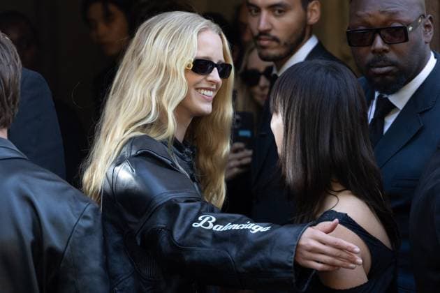 PFW Balenciaga Outside Arrivals NB Abby Champion arriving at the Balenciaga show as part of Haute Couture Fashion Week on July 09, 2025 in Paris, France. Photo by Nasser Berzane ABACAPRESS.COM Paris France  Copyright: xBerzanexNasser ABACAx