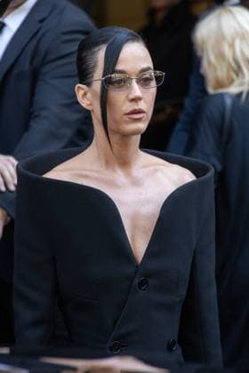 PFW Balenciaga Outside Arrivals NB Katy Perry arriving at the Balenciaga show as part of Haute Couture Fashion Week on July 09, 2025 in Paris, France. Photo by Nasser Berzane ABACAPRESS.COM Paris France  Copyright: xBerzanexNasser ABACAx