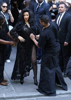 Cardi B Arrivals at Balenciaga Collection Haute Couture Fall Winter 2025 2026 fashion show during Paris Fashion Week PFW , on July 9th, 2025 Denis Guignebourg Bestimage Celebrities at Balenciaga Collection fashion show, during Paris Fashion Week, on July 9th, 2025 Paris France  Copyright: xDenisxGuignebourgx xBestimagexDenisxGuignebourgx xBestimagex