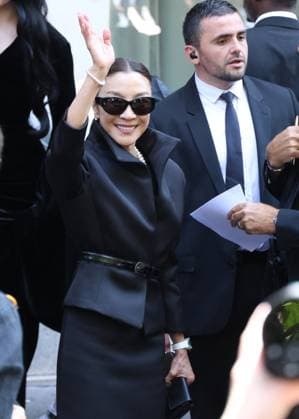 Michelle Yeoh Arrivals at Balenciaga Collection Haute Couture Fall Winter 2025 2026 fashion show during Paris Fashion Week PFW , on July 9th, 2025 Denis Guignebourg Bestimage Celebrities at Balenciaga Collection fashion show, during Paris Fashion Week, on July 9th, 2025 Paris France  Copyright: xDenisxGuignebourgx xBestimagexDenisxGuignebourgx xBestimagex