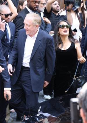 Salma Hayek and her husband François Henri Pinault Arrived at the Balenciaga Collection Haute Couture Fall Winter 2025 2026 fashion show during Paris Fashion Week PFW, on July 9th, 2025 Denis Guignebourg Bestimage Celebrities at Balenciaga Collection fashion show, during Paris Fashion Week, on July 9th, 2025 Paris France  Copyright: xDenisxGuignebourgx xBestimagexDenisxGuignebourgx xBestimagex