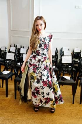 Jane Zhang au front row au défilé Franck Sorbier Collection Haute Couture Automne Hiver 2025 2026 lors de la Fashion Week de Paris PFW , au Pavillon Cambon, à Paris, France, le 9 juillet 2025 Anne Sophie Guebey Bestimage Front row at the Franck Sorbier Haute Couture Fall Winter 2025 2026 Collection show during Paris Fashion Week PFW , at Pavillon Cambon, in Paris, France, on July 9, 2025 Anne Sophie Guebey Bestimage Paris France  Copyright: xAnne-SophiexGuebeyx xBestimagexAnne-SophiexGuebeyx xBestimagex