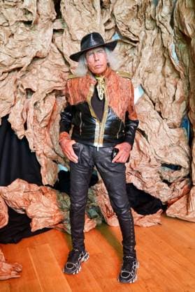 James Goldstein au front row au défilé Franck Sorbier Collection Haute Couture Automne Hiver 2025 2026 lors de la Fashion Week de Paris PFW , au Pavillon Cambon, à Paris, France, le 9 juillet 2025 Anne Sophie Guebey Bestimage Front row at the Franck Sorbier Haute Couture Fall Winter 2025 2026 Collection show during Paris Fashion Week PFW , at Pavillon Cambon, in Paris, France, on July 9, 2025 Anne Sophie Guebey Bestimage Paris France  Copyright: xAnne-SophiexGuebeyx xBestimagexAnne-SophiexGuebeyx xBestimagex