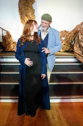 Charlélie Couture and her pregnant daughter Yamée on the front row at the Franck Sorbier Haute Couture Fall Winter 2025 2026 Collection show during Paris Fashion Week PFW , at Pavillon Cambon, in Paris, France, on July 9, 2025 Anne Sophie Guebey Bestimage Front row at the Franck Sorbier Haute Couture Fall Winter 2025 2026 Collection show during Paris Fashion Week PFW , at Pavillon Cambon, in Paris, France, on July 9, 2025 Anne Sophie Guebey Bestimage Paris France  Copyright: xAnne-SophiexGuebeyx xBestimagexAnne-SophiexGuebeyx xBestimagex