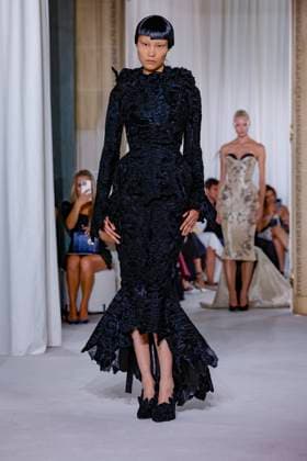 Défilé Ashi Studio Collection Haute Couture Automne Hiver 2025 2026 lors de la Fashion Week de Paris PFW , France, le 8 juillet 2025 Runway during the Ashi Studio Haute Couture Fall Winter 2025 2026 show as part of Paris Fashion Week on July 08, 2025 in Paris, France Paris France  Copyright: xAgencex xBestimagexAgencex xBestimagex