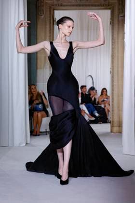 Défilé Ashi Studio Collection Haute Couture Automne Hiver 2025 2026 lors de la Fashion Week de Paris PFW , France, le 8 juillet 2025 Runway during the Ashi Studio Haute Couture Fall Winter 2025 2026 show as part of Paris Fashion Week on July 08, 2025 in Paris, France Paris France  Copyright: xAgencex xBestimagexAgencex xBestimagex