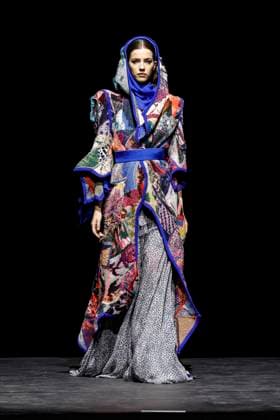 Défilé RVDK Ronald Van Der KempCollection Haute Couture Automne Hiver 2025 2026 lors de la Fashion Week de Paris PFW , France, le 8 juillet 2025 Runway during the RVDK Ronald Van Der Kemp Haute Couture Fall Winter 2025 2026 show as part of Paris Fashion Week on July 08, 2025 in Paris, France Paris France  Copyright: xAgencex xBestimagexAgencex xBestimagex