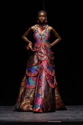 Défilé RVDK Ronald Van Der KempCollection Haute Couture Automne Hiver 2025 2026 lors de la Fashion Week de Paris PFW , France, le 8 juillet 2025 Runway during the RVDK Ronald Van Der Kemp Haute Couture Fall Winter 2025 2026 show as part of Paris Fashion Week on July 08, 2025 in Paris, France Paris France  Copyright: xAgencex xBestimagexAgencex xBestimagex