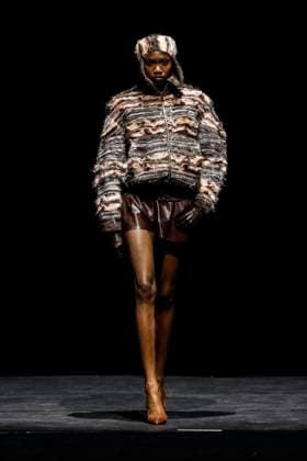 Défilé RVDK Ronald Van Der KempCollection Haute Couture Automne Hiver 2025 2026 lors de la Fashion Week de Paris PFW , France, le 8 juillet 2025 Runway during the RVDK Ronald Van Der Kemp Haute Couture Fall Winter 2025 2026 show as part of Paris Fashion Week on July 08, 2025 in Paris, France Paris France  Copyright: xAgencex xBestimagexAgencex xBestimagex
