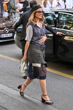 PFW Margiela Outside Arrivals Dianna Agron arriving at the Margiela show as part of Haute Couture Fashion Week in Paris, France on July, 9, 2025. Photo by Julien Reynaud APS-Medias ABACAPRESS.COM Paris France  Copyright: xReynaudxJulien APS-Medias ABACAx