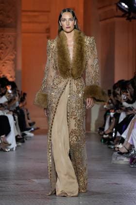 (250710) -- PARIS, July 10, 2025 -- A model presents a creation from the haute couture Fall-Winter 2025 2026 collections by Zuhair Murad during the Paris Haute Couture Week, in Paris, France, on July 9, 2025. (MeetEurope Handout via Xinhua) FRANCE-PARIS-HAUTE COUTURE-FASHION SHOW-ZUHAIR MURAD MxEetEuropegaojing 