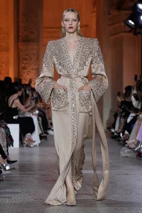 (250710) -- PARIS, July 10, 2025 -- A model presents a creation from the haute couture Fall-Winter 2025 2026 collections by Zuhair Murad during the Paris Haute Couture Week, in Paris, France, on July 9, 2025. (MeetEurope Handout via Xinhua) FRANCE-PARIS-HAUTE COUTURE-FASHION SHOW-ZUHAIR MURAD MxEetEuropegaojing 