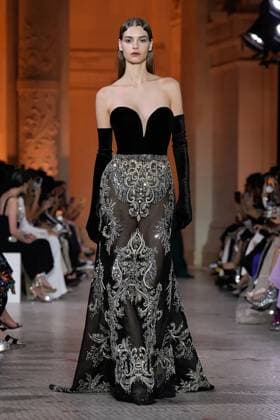 (250710) -- PARIS, July 10, 2025 -- A model presents a creation from the haute couture Fall-Winter 2025 2026 collections by Zuhair Murad during the Paris Haute Couture Week, in Paris, France, on July 9, 2025. (MeetEurope Handout via Xinhua) FRANCE-PARIS-HAUTE COUTURE-FASHION SHOW-ZUHAIR MURAD MxEetEuropegaojing 