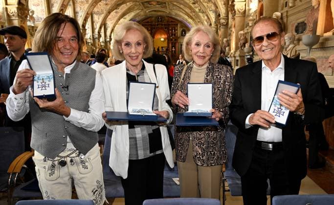 Jürgen Drews, Alice and Ellen Kessler, Michael Holm Bavarian Order of Merit in the Antiquarium of the Residence in Munich on July 9, 2025
