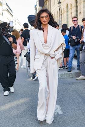 PFW - Zuhair Murad Outside Arrivals Pia Wurtzbach attends the Zuhair Murad Haute Couture Fall Winter 2025 2026 show as part of Paris Fashion Week on July 09, 2025 in Paris, France. Photo by Laurent Zabulon ABACAPRESS.COM Paris France  Copyright: xZabulonxLaurent ABACAx