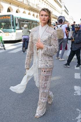 PFW - Zuhair Murad Outside Arrivals Chloe Lecareux attends the Zuhair Murad Haute Couture Fall Winter 2025 2026 show as part of Paris Fashion Week on July 09, 2025 in Paris, France. Photo by Laurent Zabulon ABACAPRESS.COM Paris France  Copyright: xZabulonxLaurent ABACAx